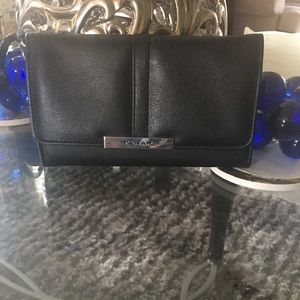 Tahari Black RFID TriFold Wallet NWOT!!